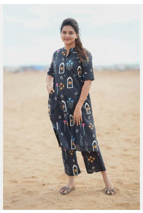 Women Kurta Pant Set