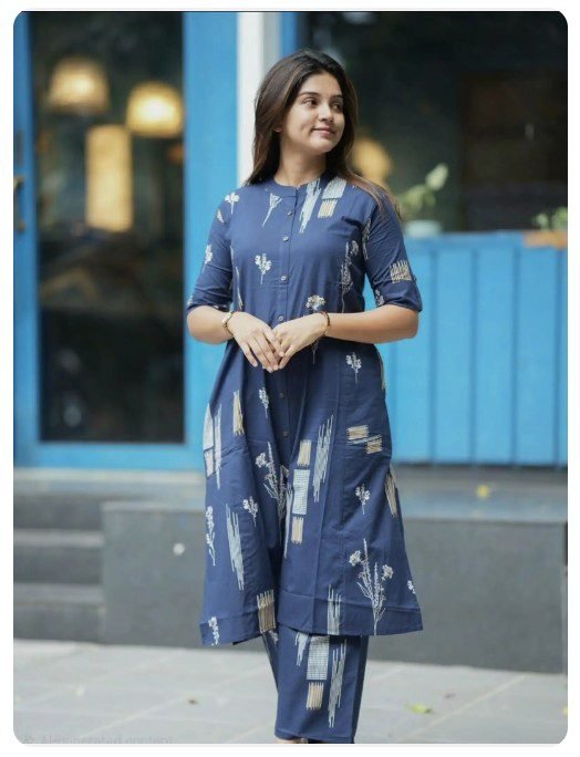 Women Kurta Pant Set
